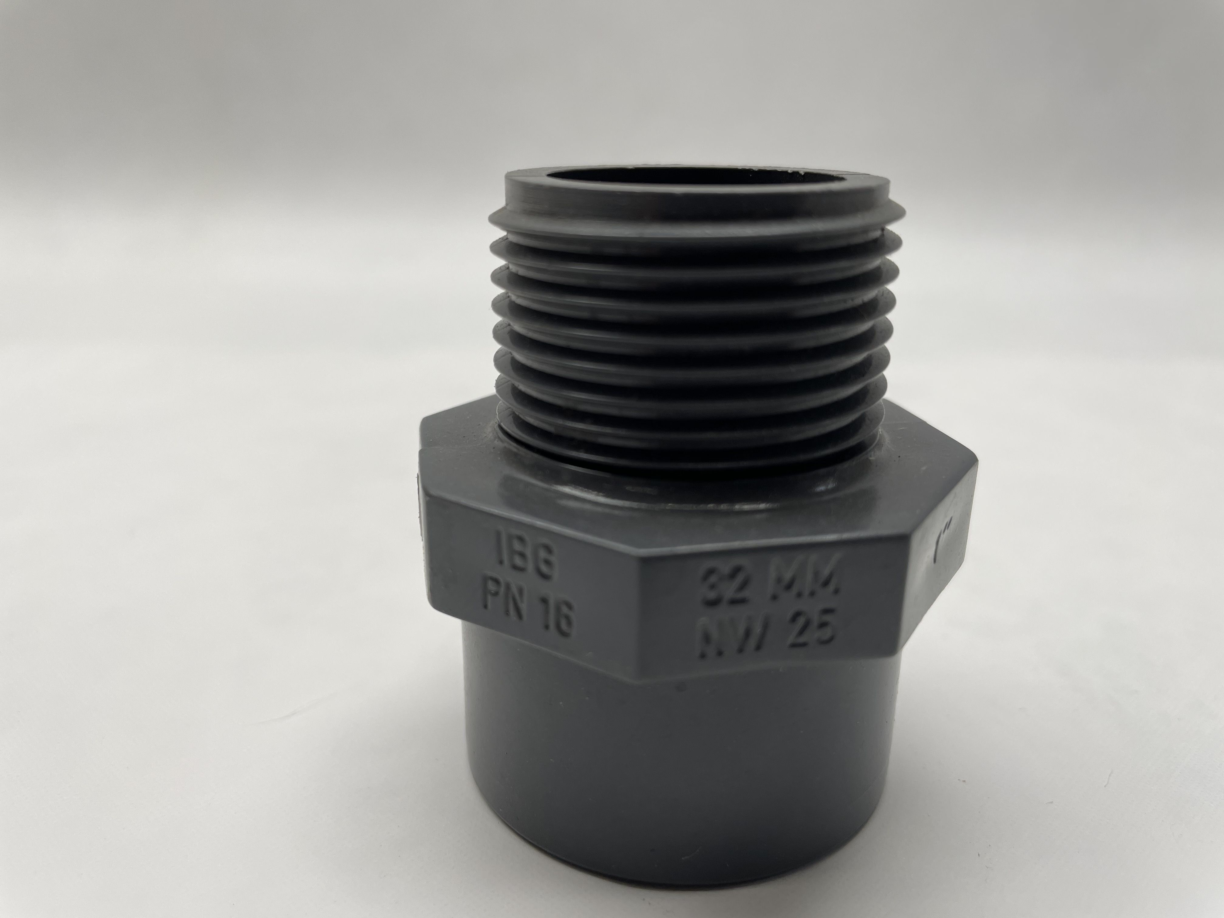 PVC-Anschlussverschraubung 1 Zoll AG -32 mm (Box147)