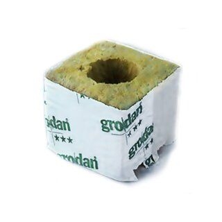 7da0c8ed1e6b9d8afccabe58b4d02a7eada306e2 Grodan Kulturblock 7,5 x 7,5 x 6,5 cm gr. Loch 384 Karton
