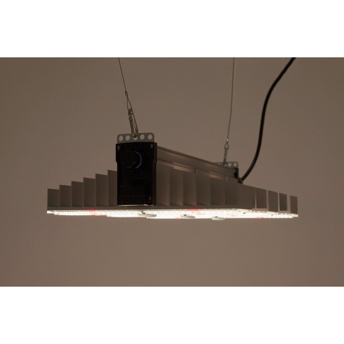 b5fd5f28d8623db65b3898fa122fe09d823c4aa3 SANlight EVO 3-60 190W SN: #P