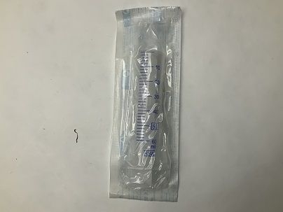 cf74deec77fe7bb4ecf5bdc55d11b4a118d7707a Spritze ohne Nadel, 100 ml, Dosierhilfe, steril v