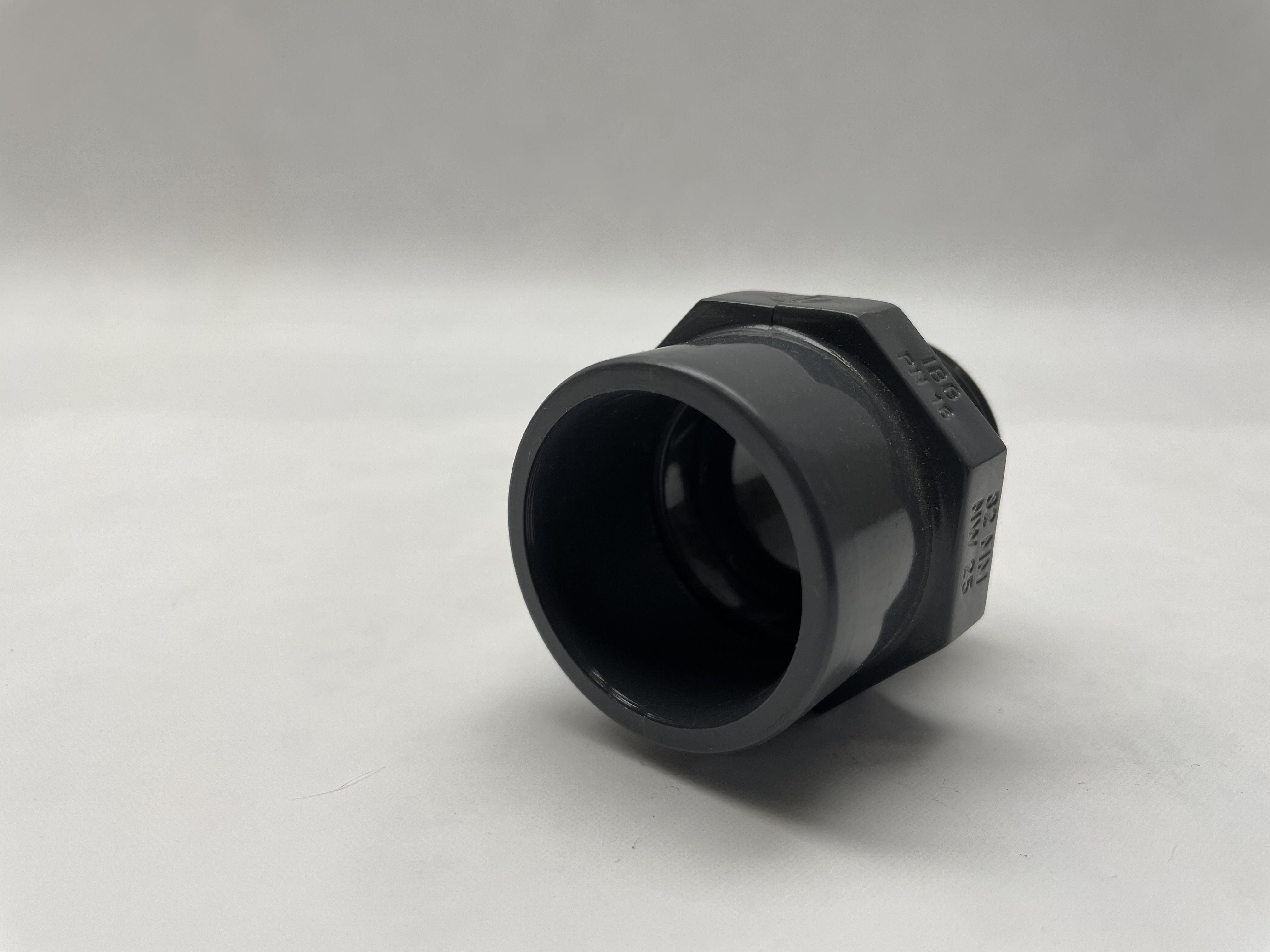 PVC-Anschlussverschraubung 3/4 Zoll AG x 25 / 32 (Box136)