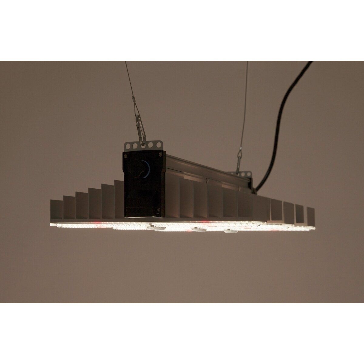 d0bb0aa78d385b9efb5e4a9796b05bdaadf6c85a SANlight EVO 3-100 190W SN: #P